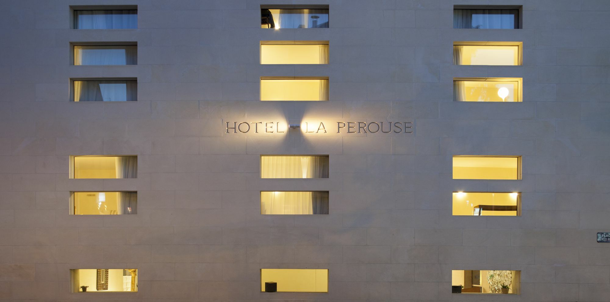 Hotel La Perouse Nantes Zewnętrze zdjęcie